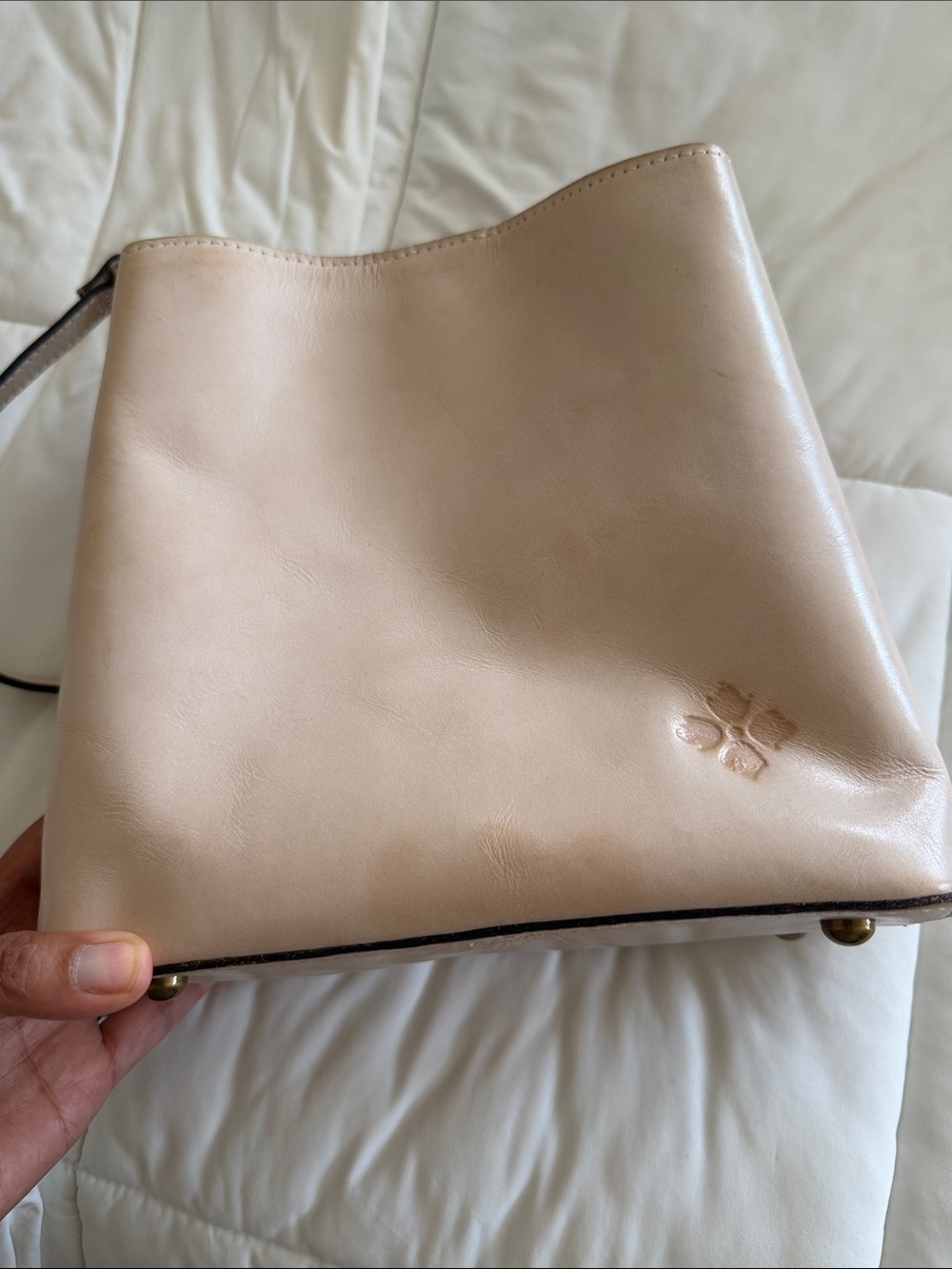 Embossed Floral Crossbody Bag in Nude - Picture 5 of 6
